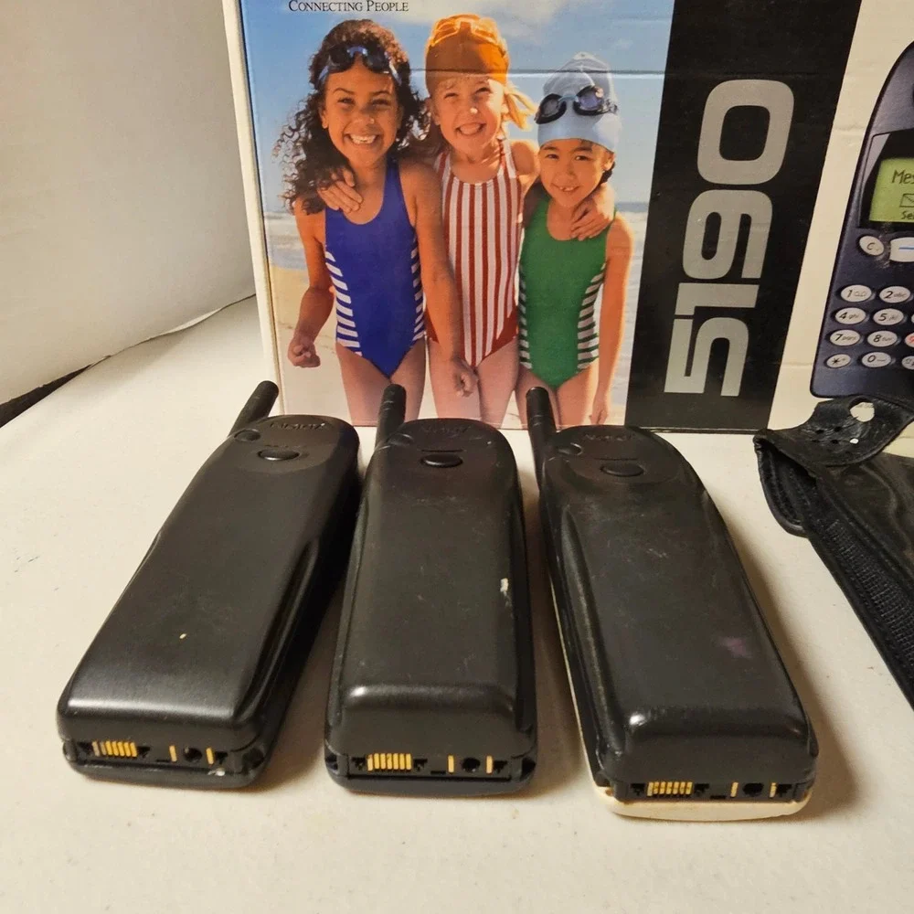 Y2K Nokia 5190 Cell Phone Bundle Brick Candy Bar Charger Case Tested Prop Analog